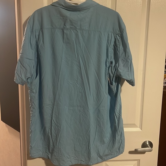 Short Sleeve Button Up Northface shirt - Picture 5 of 6